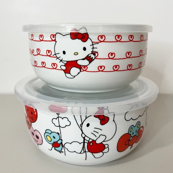 Hello Kitty Other - Hello Kitty Valentines Tupperware Set of 2